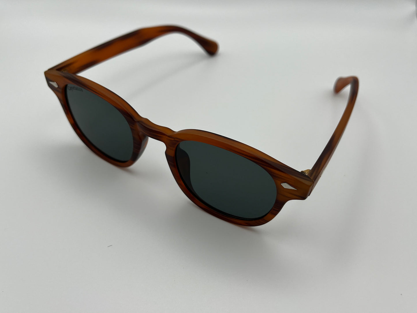 Gafas de Sol Cayetanos – Modelo Formentera UV400 con Montura Carey Miel y Lentes Verde Oscuro
