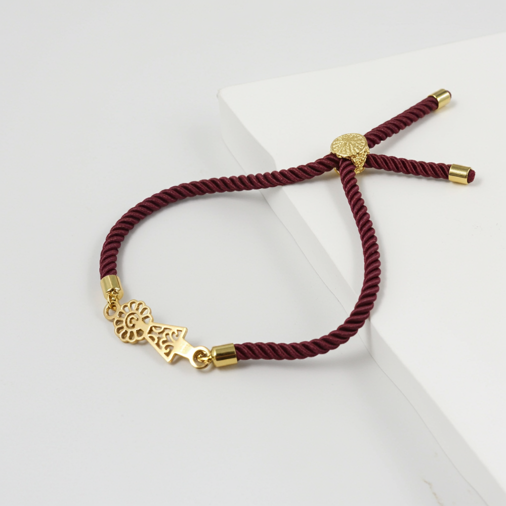 Pulsera Virgen del Pilar | Cordón verde y detalles dorados